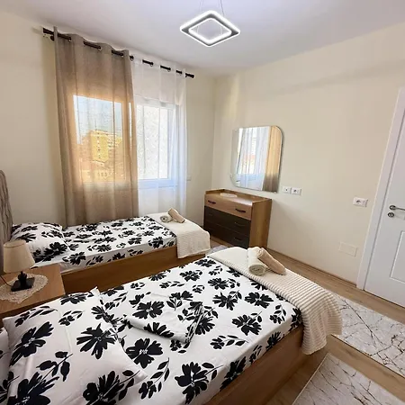 Downtown Gem 2 Апартаменты *