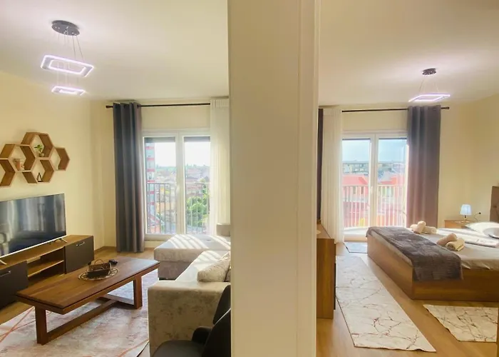 Downtown Gem 2 * Шкодер