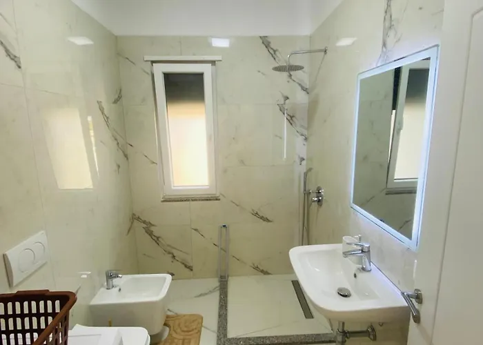 Downtown Gem 2 Appartamento Shkodër