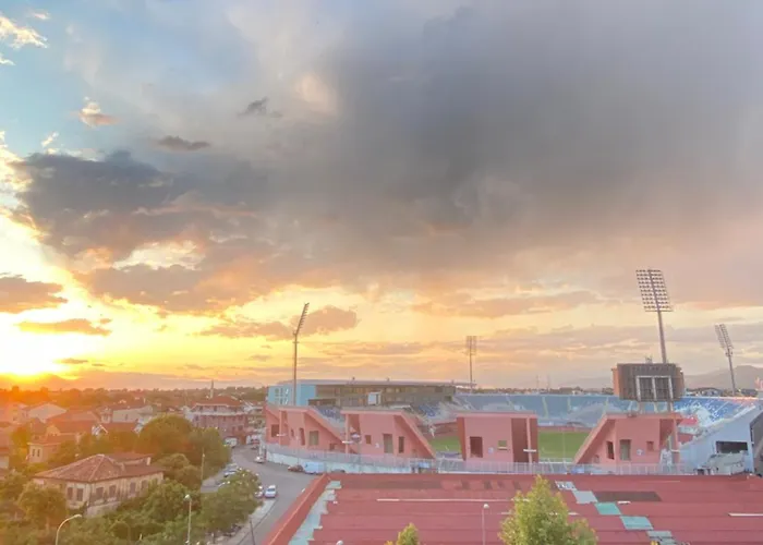 Апартаменты Downtown Gem 2 Шкодер