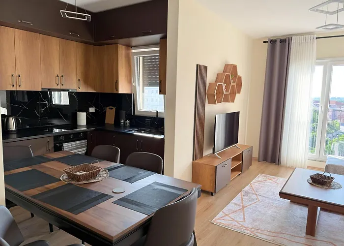 Downtown Gem 2 Апартаменты *