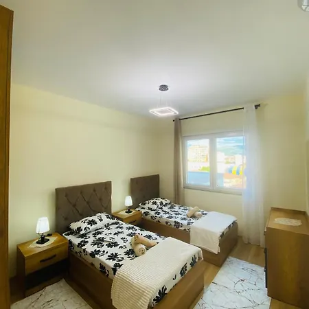 Apartment Downtown Gem 2 *